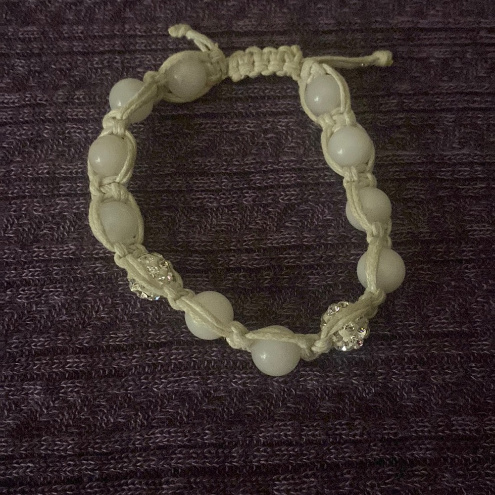 Macrame beaded bracelet white with rhinestone beads